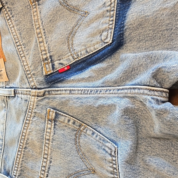 Levi's Ribcage Straight Ankle Distressed New With Tags 24 Inch Waist Size 0 - Picture 5 of 8